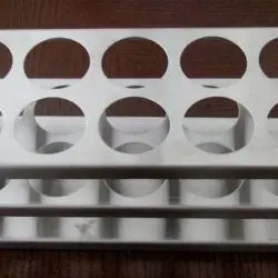 Gradilla de acero con 10 orificios de 30 mm